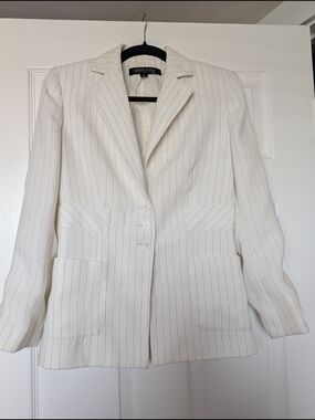 Anne Klein Cream White Blazer with Thin Gray Pinstripes Button Up 4P